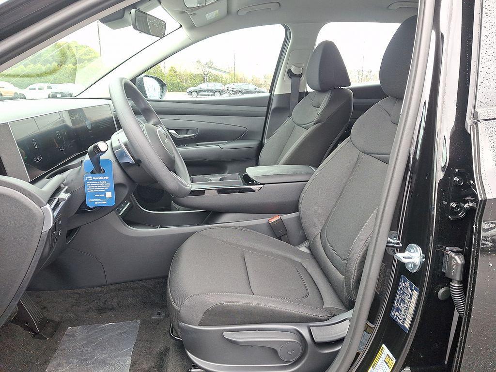 new 2026 Hyundai TUCSON Hybrid car, priced at $34,525