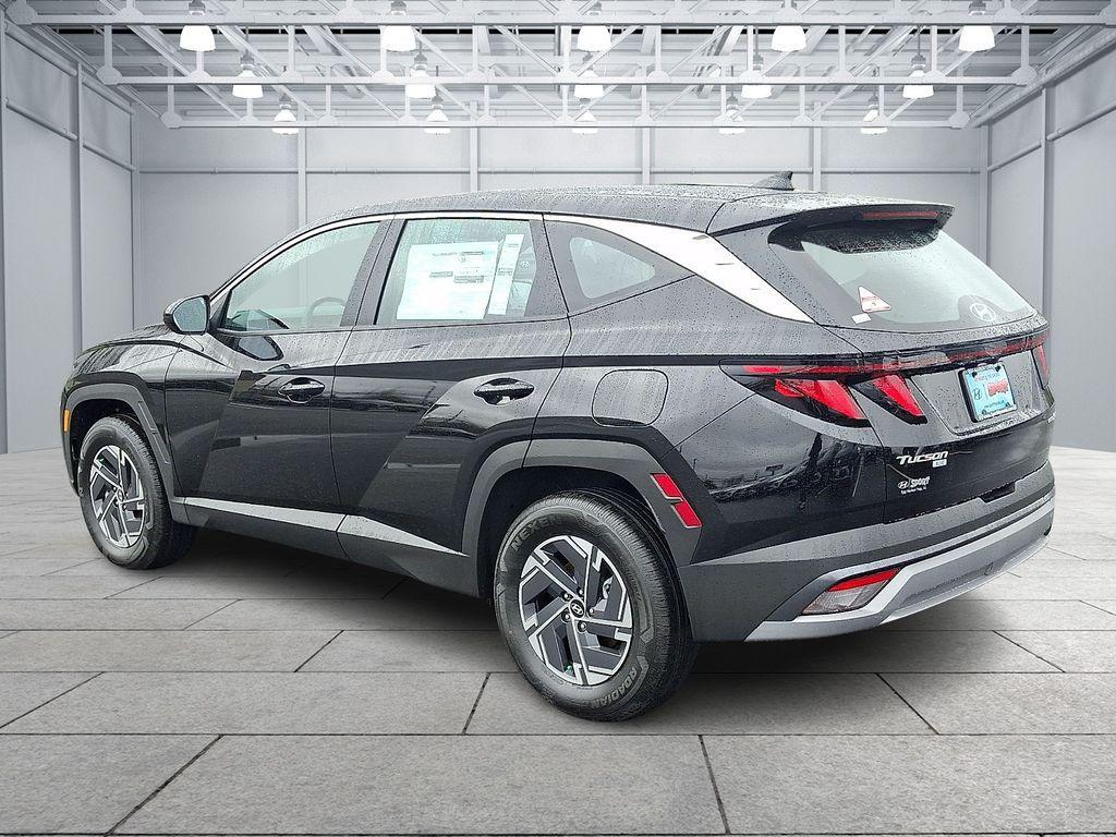 new 2026 Hyundai TUCSON Hybrid car, priced at $34,525