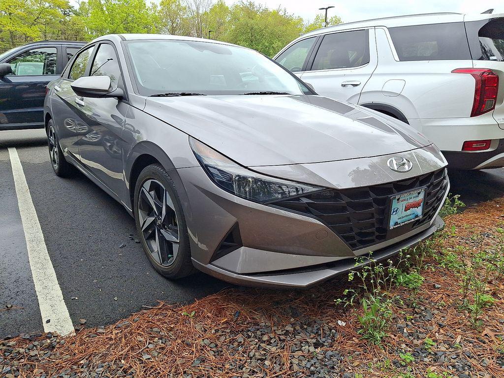 used 2023 Hyundai Elantra car
