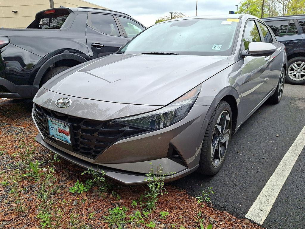 used 2023 Hyundai Elantra car