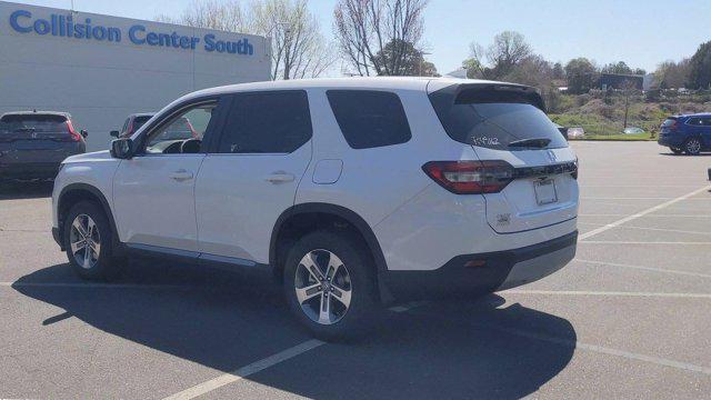 new 2025 Honda Pilot car, priced at $45,450
