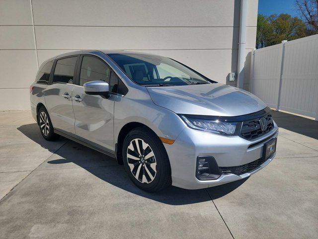 new 2026 Honda Odyssey car, priced at $44,290