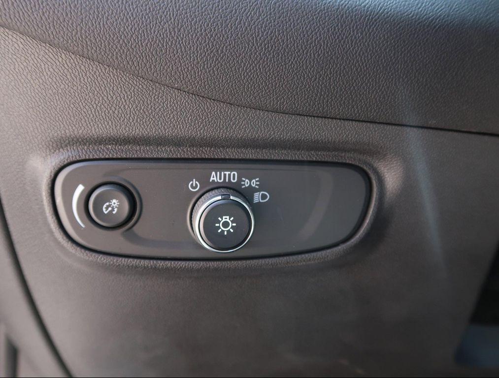 used 2023 Chevrolet Equinox car, priced at $20,794