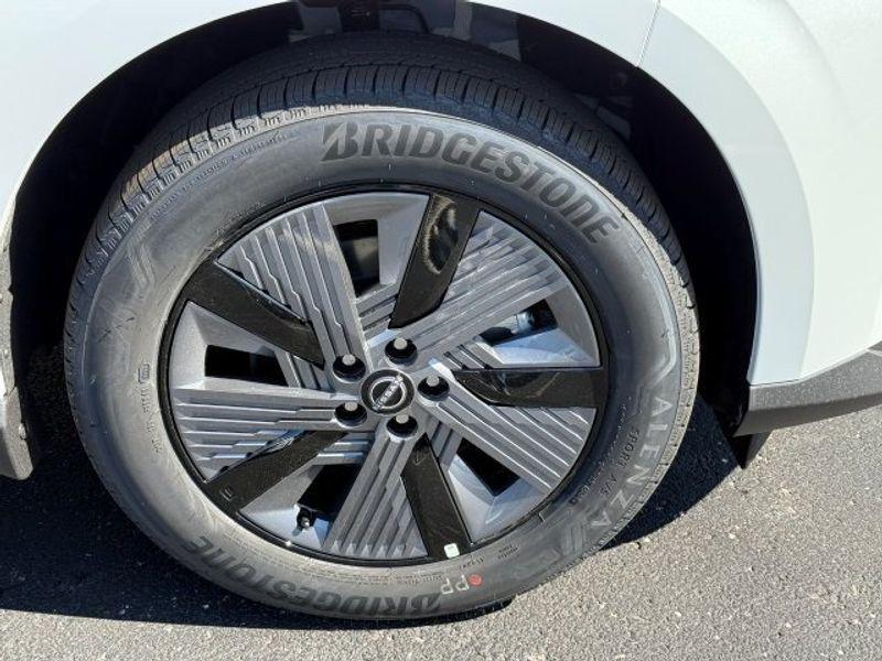 new 2025 Nissan Murano car, priced at $45,291