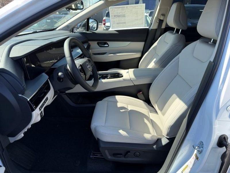 new 2025 Nissan Murano car, priced at $45,291