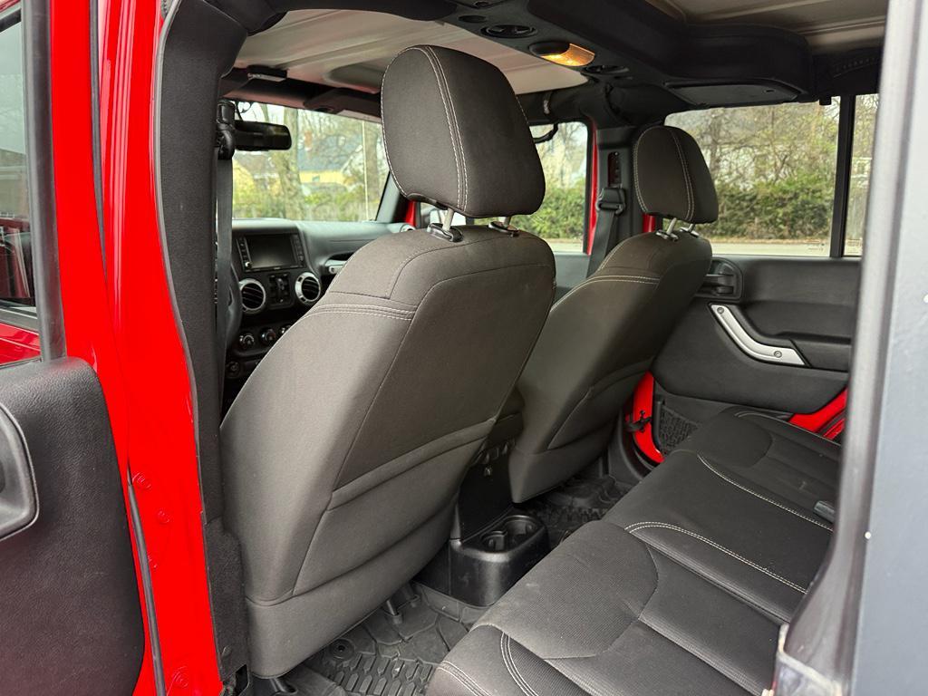 used 2015 Jeep Wrangler Unlimited car, priced at $17,995