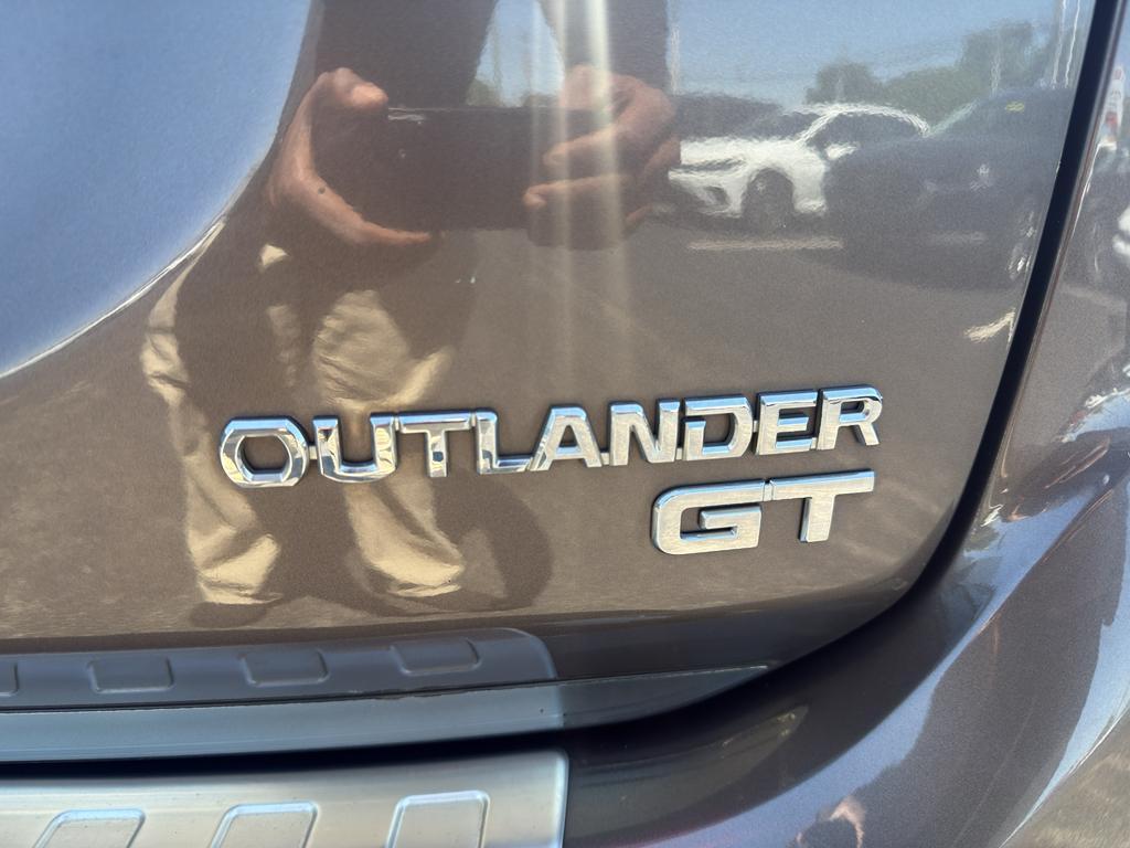 used 2016 Mitsubishi Outlander car, priced at $11,995