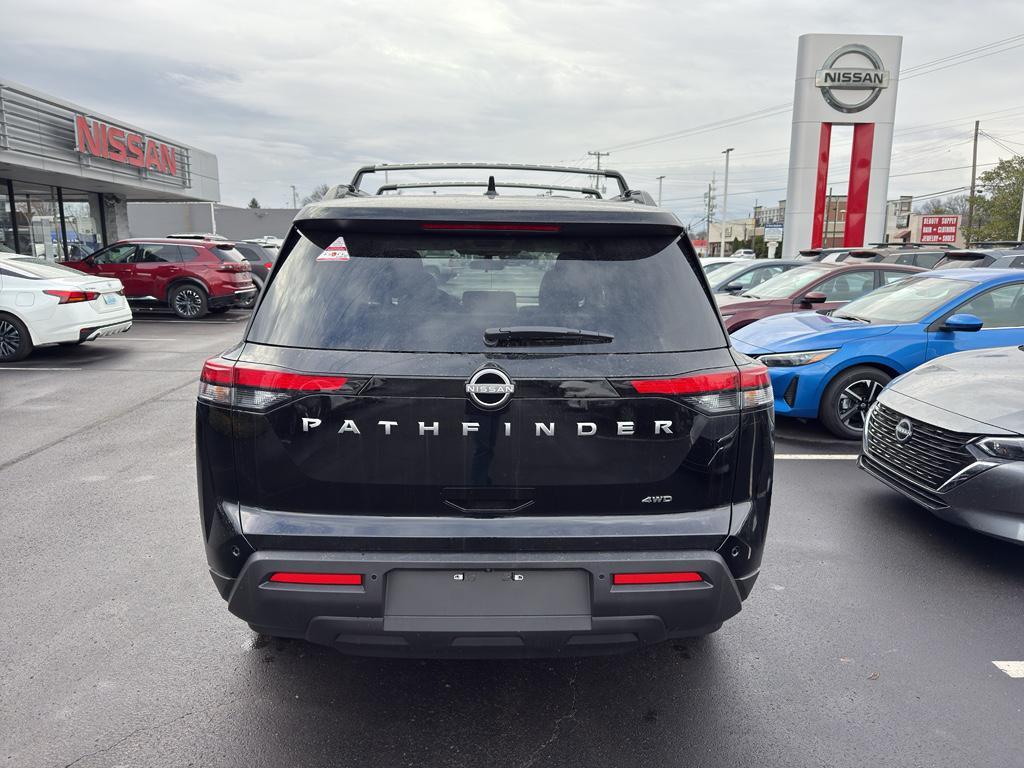 new 2025 Nissan Pathfinder car, priced at $40,395