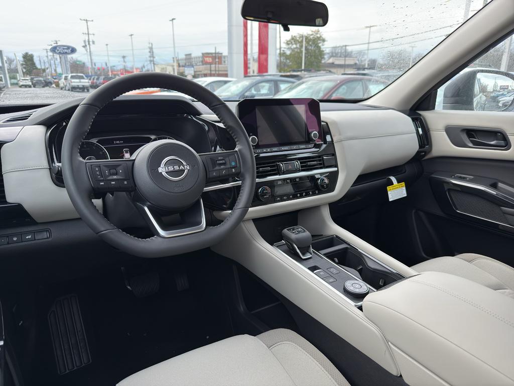 new 2025 Nissan Pathfinder car, priced at $40,395