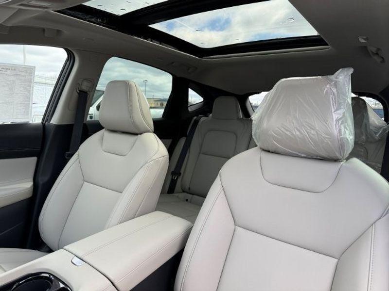 new 2025 Nissan Murano car, priced at $45,291