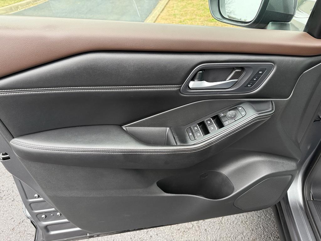 used 2023 Nissan Rogue car, priced at $21,450