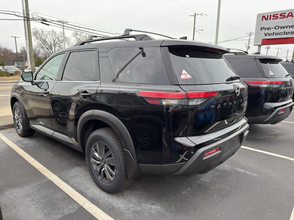 new 2025 Nissan Pathfinder car, priced at $42,570