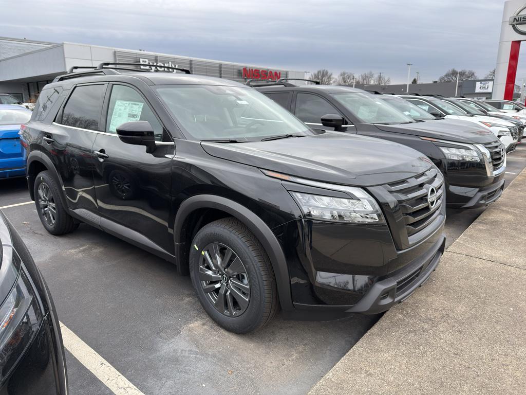 new 2025 Nissan Pathfinder car, priced at $42,570
