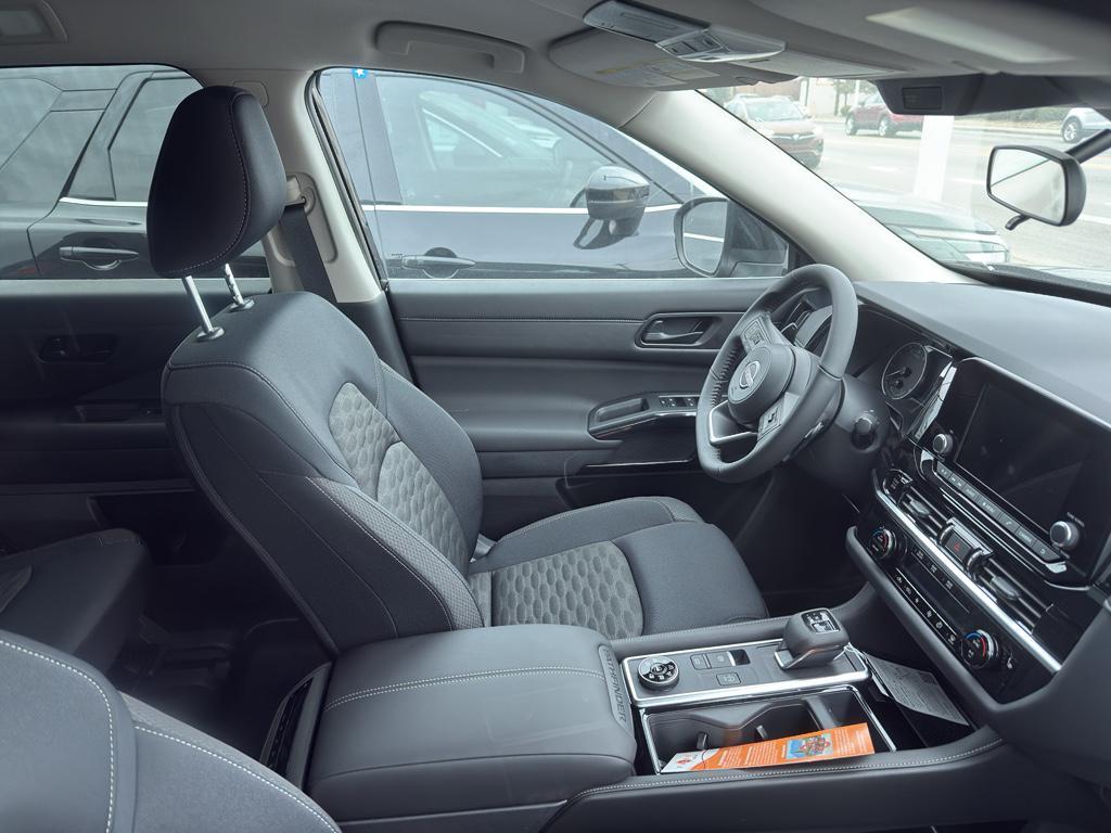 new 2025 Nissan Pathfinder car, priced at $42,570