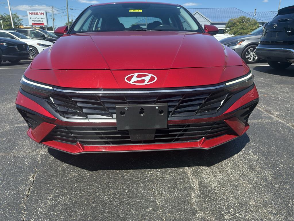 used 2025 Hyundai Elantra car, priced at $21,995
