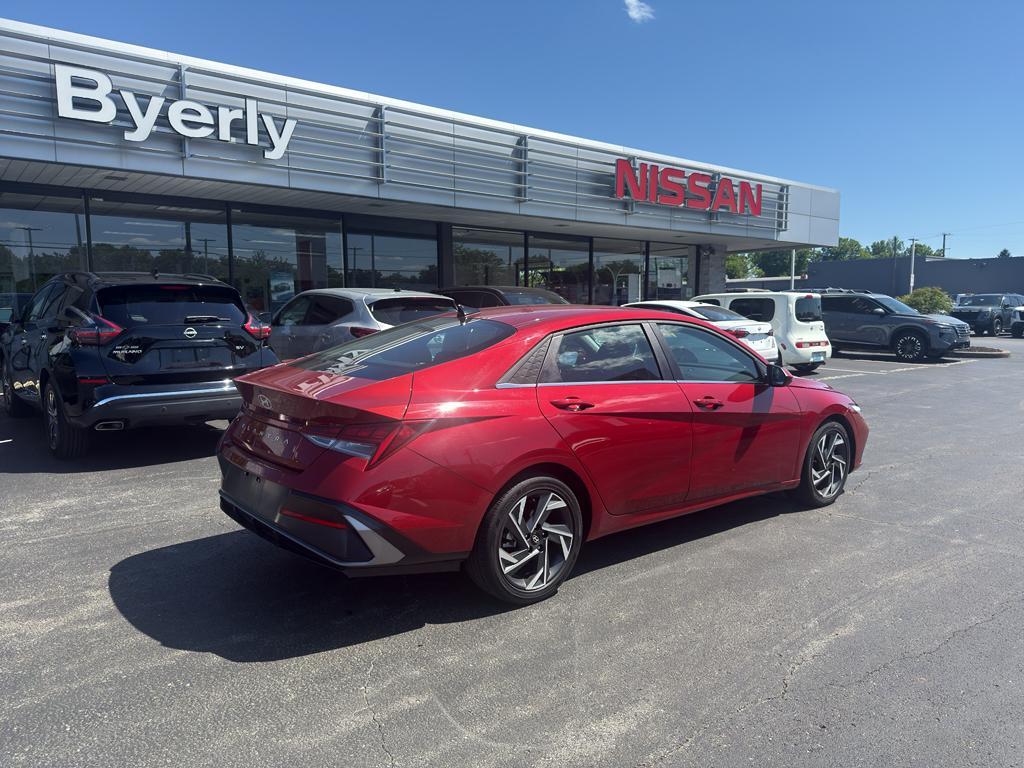 used 2025 Hyundai Elantra car, priced at $21,995