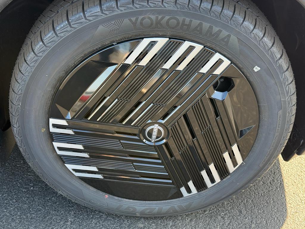 new 2026 Nissan Leaf car, priced at $32,065