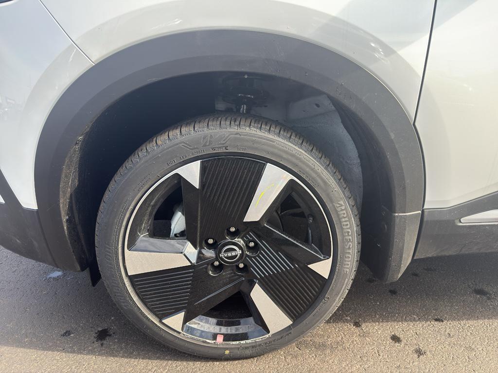 new 2026 Nissan Kicks car, priced at $29,472