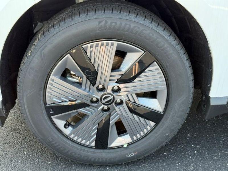 new 2025 Nissan Murano car, priced at $45,291