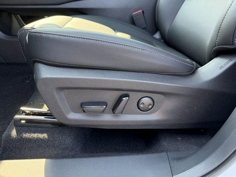 new 2025 Nissan Murano car, priced at $45,291