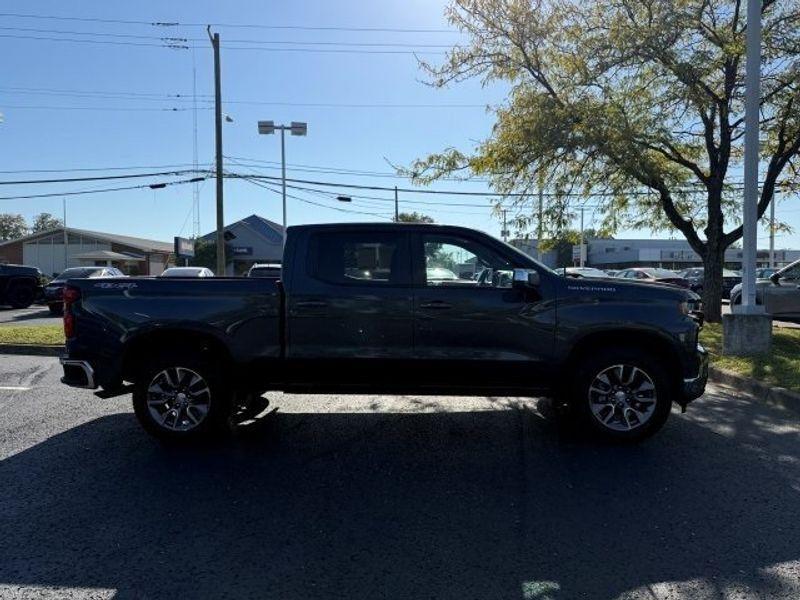 used 2022 Chevrolet Silverado 1500 car, priced at $30,995