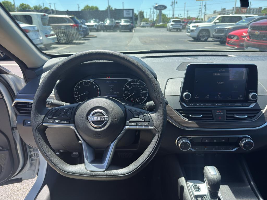 used 2025 Nissan Altima car, priced at $23,995