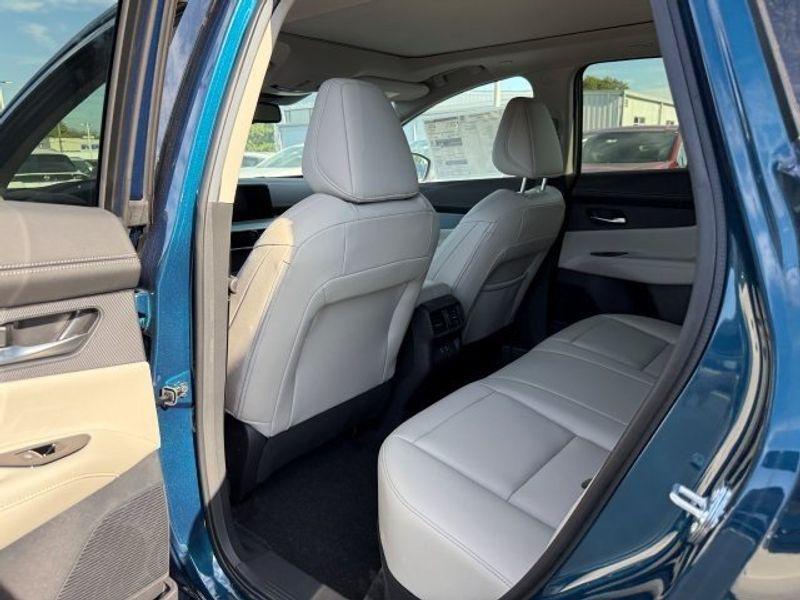 new 2025 Nissan Murano car, priced at $45,950