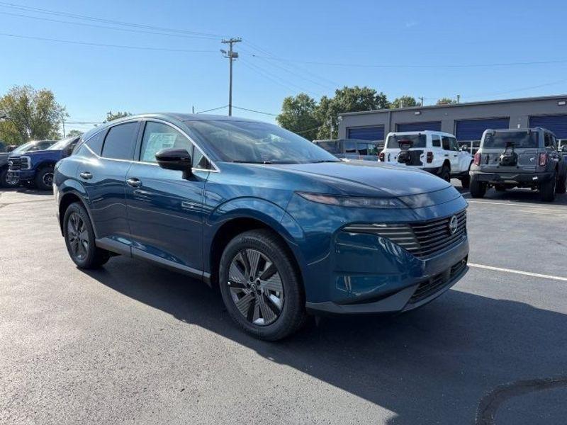 new 2025 Nissan Murano car, priced at $45,950