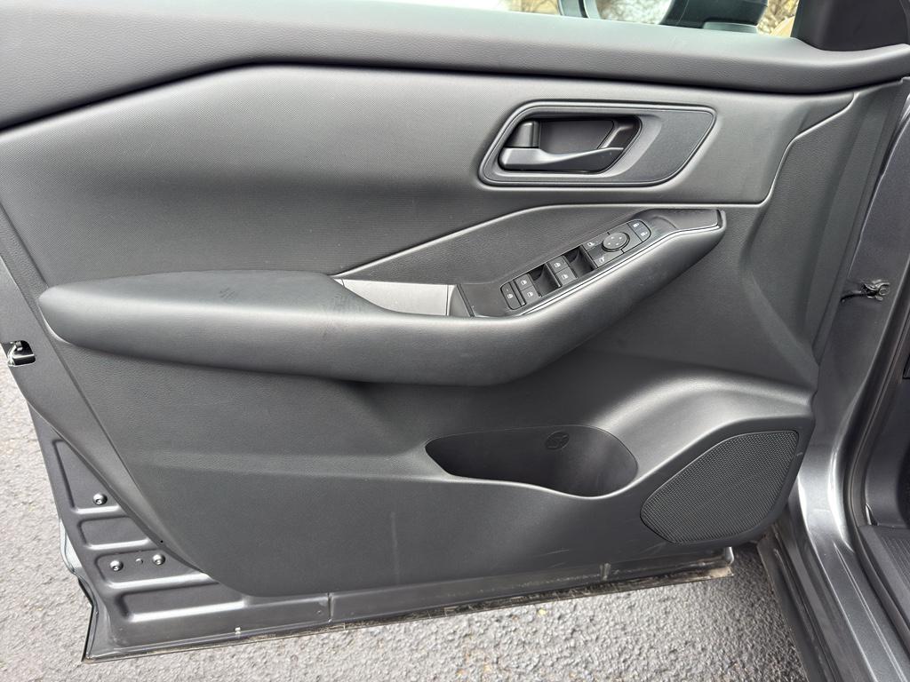 used 2025 Nissan Rogue car, priced at $26,317