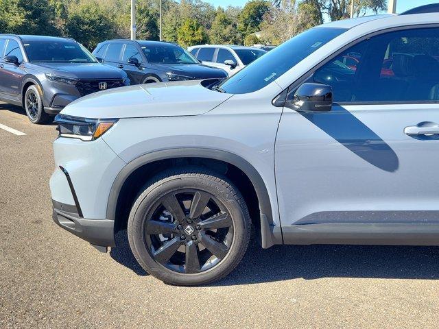 used 2025 Honda Pilot car, priced at $46,988