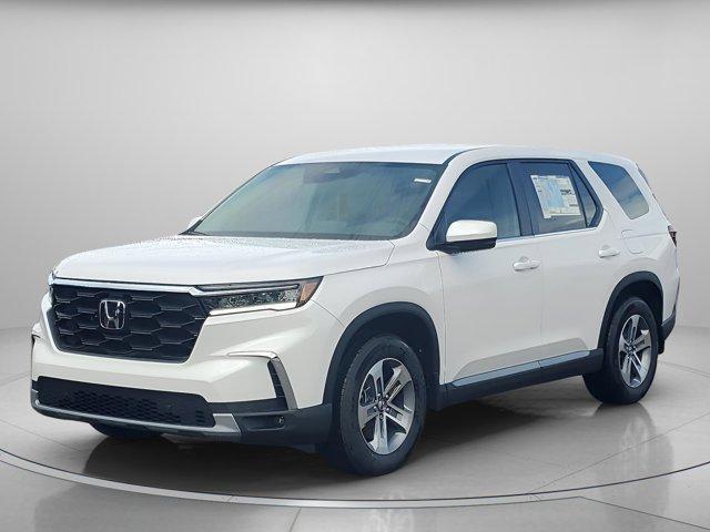 new 2025 Honda Pilot car, priced at $44,695
