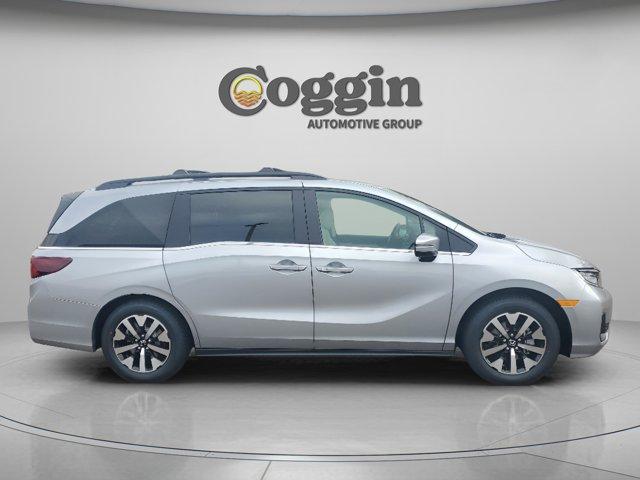 new 2026 Honda Odyssey car, priced at $42,683