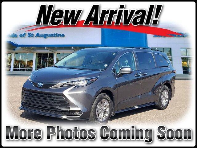 used 2025 Toyota Sienna car, priced at $43,988