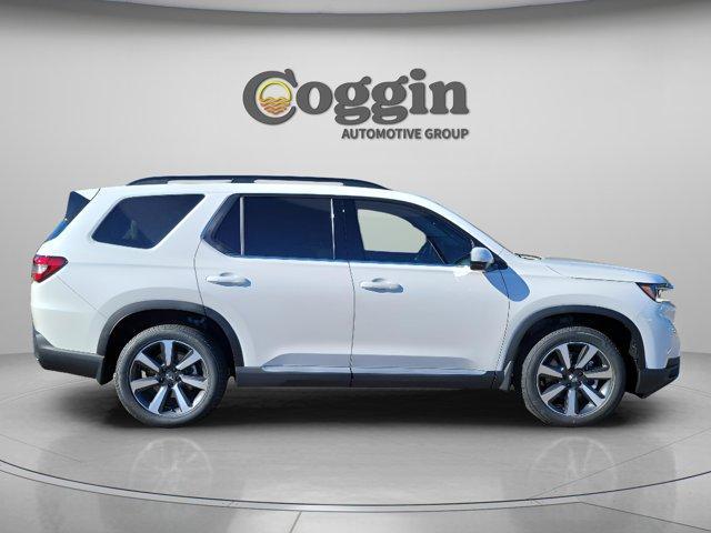 new 2025 Honda Pilot car, priced at $47,703
