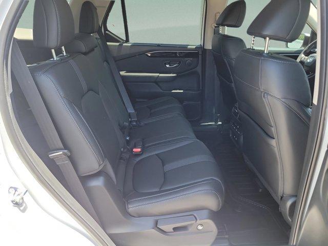 new 2026 Honda Pilot car, priced at $48,136