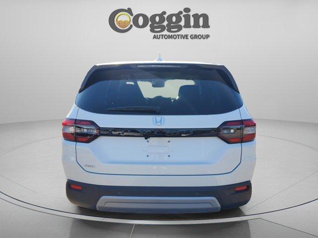 new 2025 Honda Pilot car, priced at $44,695