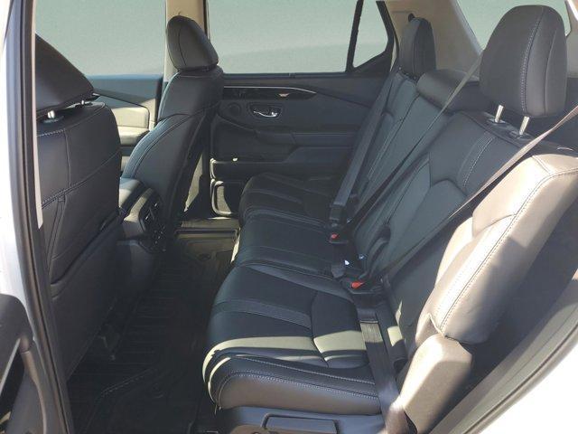 new 2025 Honda Pilot car, priced at $44,695
