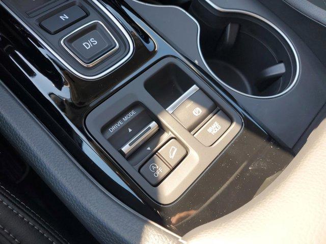 new 2025 Honda Pilot car, priced at $44,695