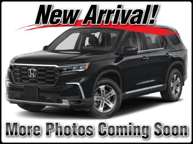 used 2025 Honda Pilot car, priced at $39,995