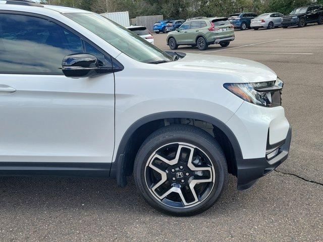 used 2023 Honda Passport car, priced at $32,000