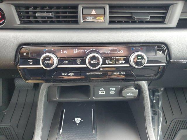 new 2025 Honda Pilot car, priced at $44,268