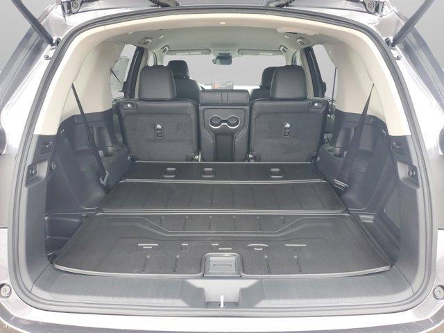 new 2025 Honda Pilot car, priced at $44,268