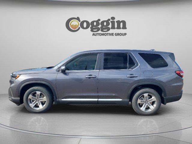 new 2025 Honda Pilot car, priced at $44,815