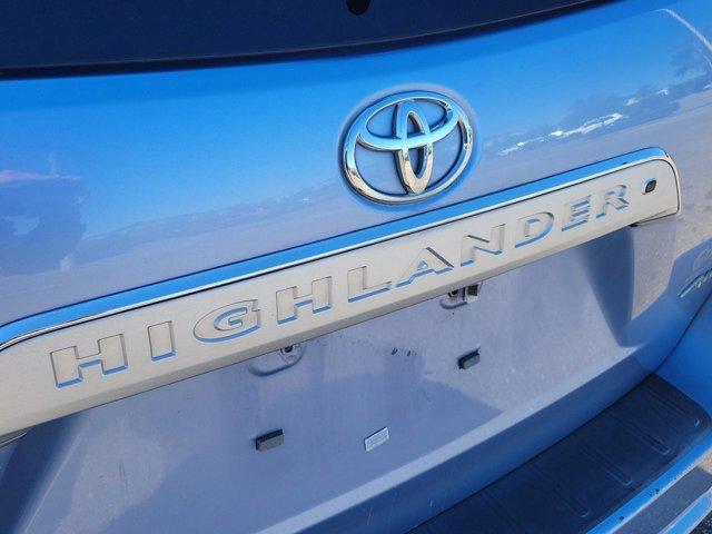 used 2010 Toyota Highlander car, priced at $12,988