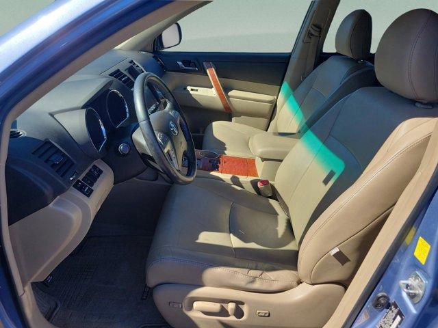 used 2010 Toyota Highlander car, priced at $12,988