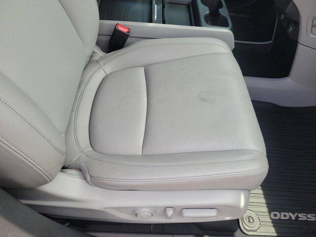 used 2024 Honda Odyssey car, priced at $40,117