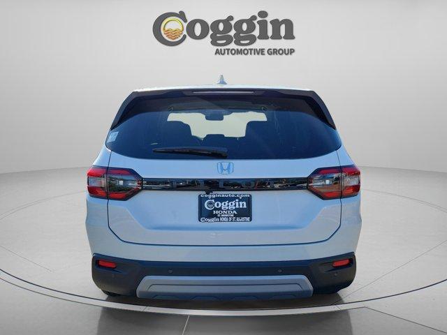 new 2025 Honda Pilot car, priced at $42,725