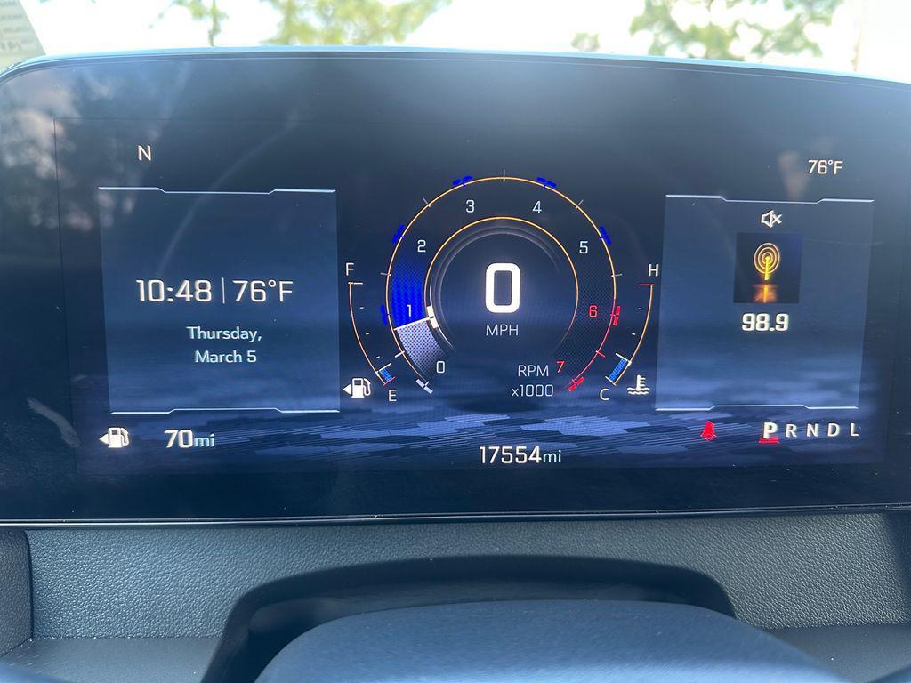 used 2025 Chevrolet Traverse car, priced at $36,399