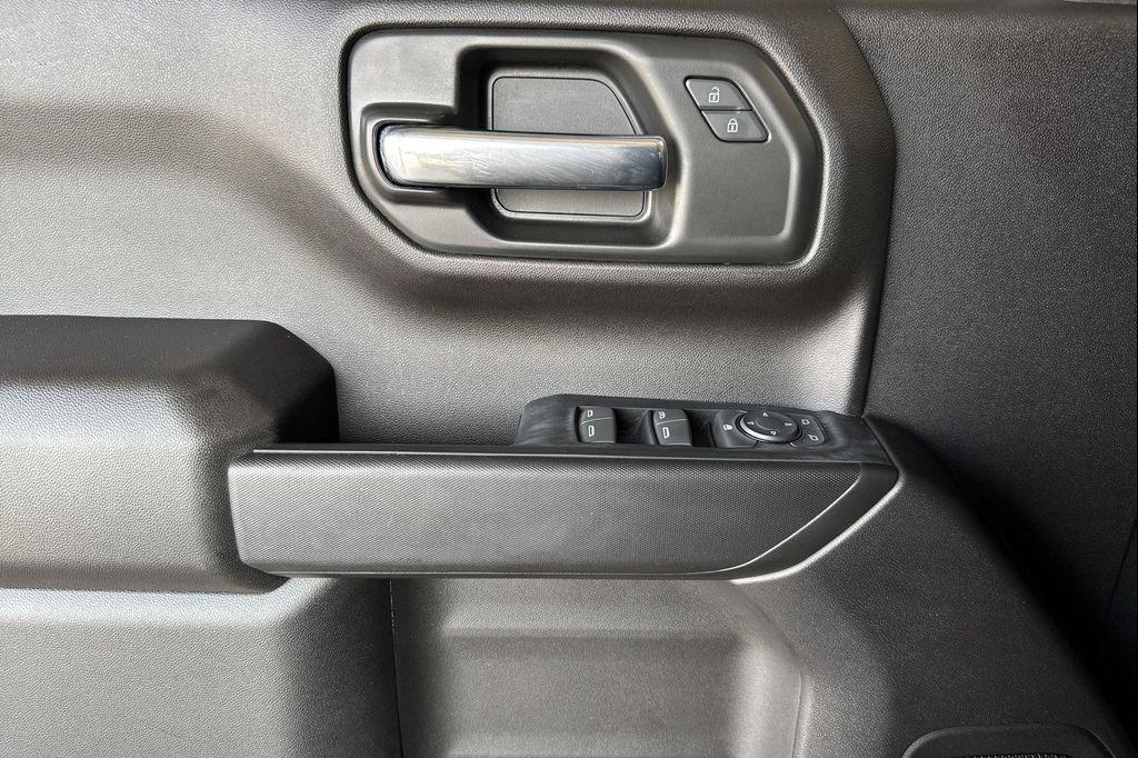 used 2024 Chevrolet Silverado 1500 car, priced at $29,990