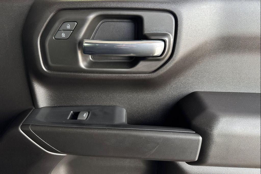 used 2024 Chevrolet Silverado 1500 car, priced at $29,990